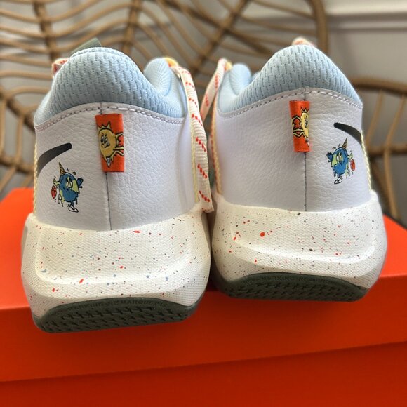 Nike Air Zoom Crossover Earth and Sun Size 6 Y Basketball Court Running Sneaker - Picture 12 of 12